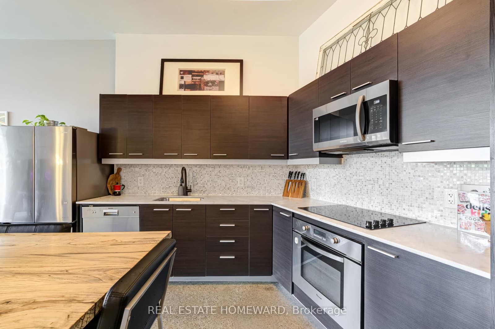 549 King Street E, Unit 310 thumbnail 9