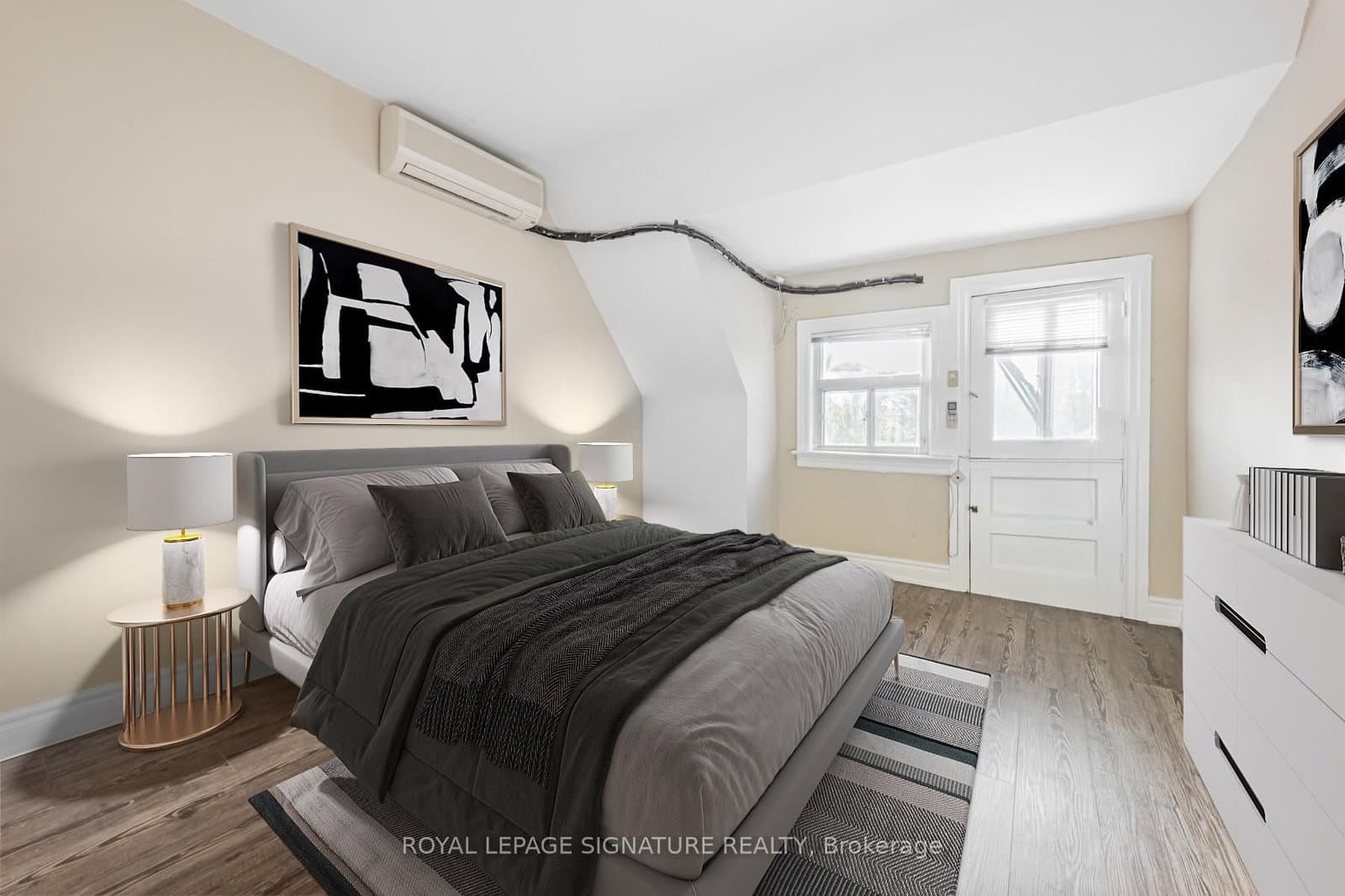 14 Howland Avenue, Unit 1 thumbnail 14