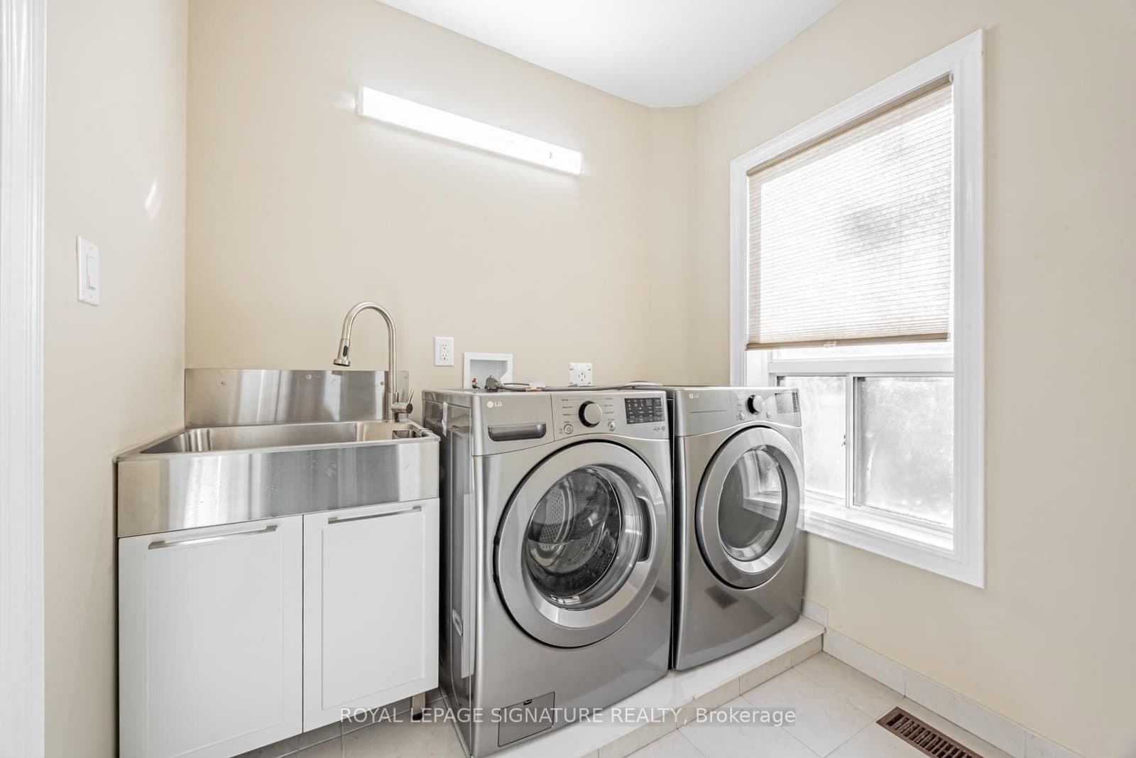 14 Howland Avenue, Unit 1 thumbnail 16