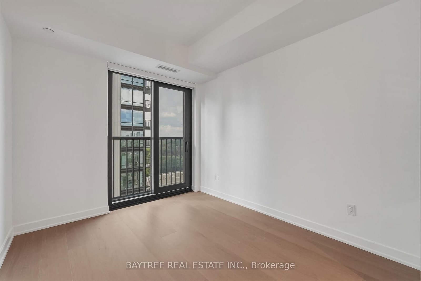 89 Montclair Avenue, Unit 1715 thumbnail 11