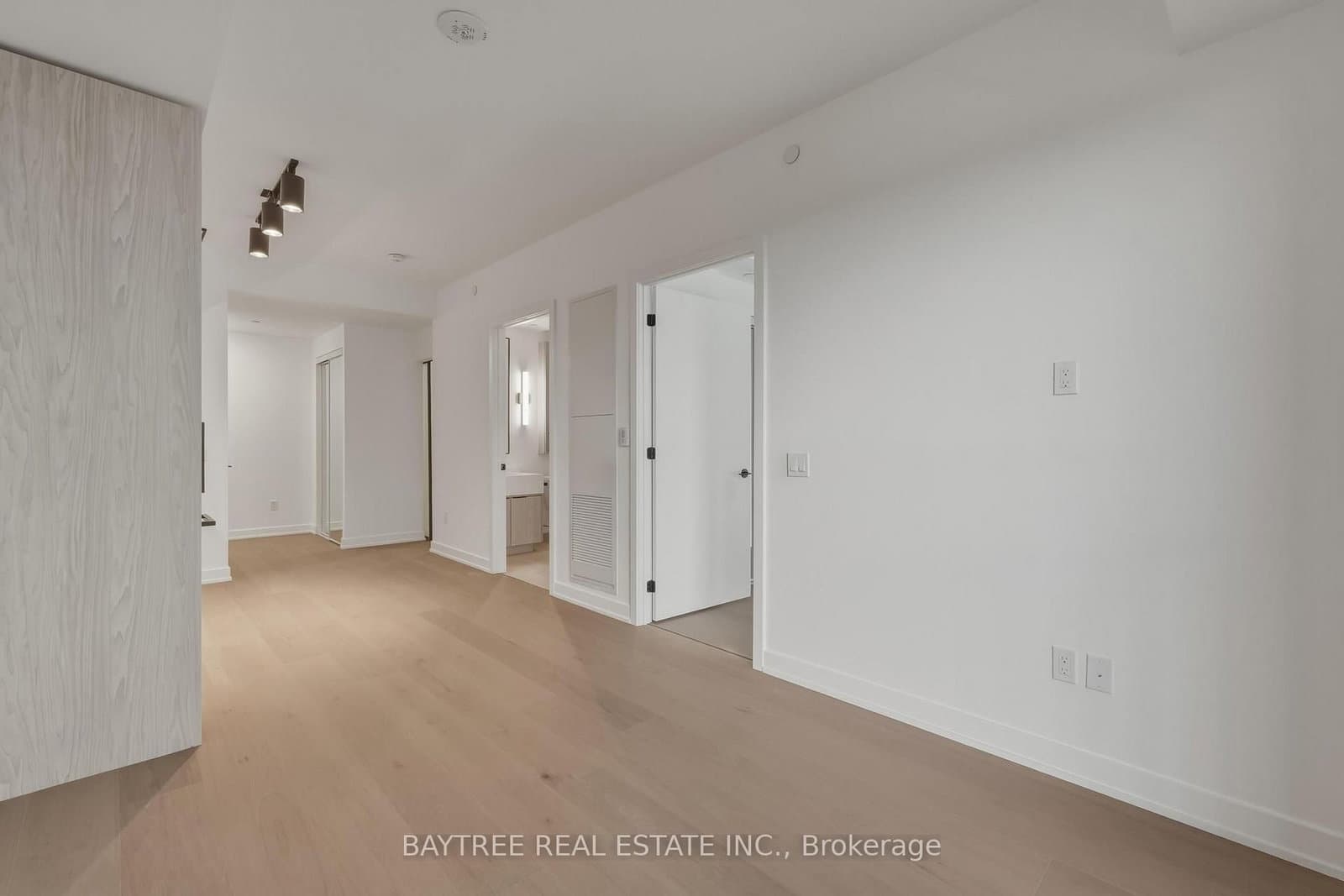 89 Montclair Avenue, Unit 1715 thumbnail 13