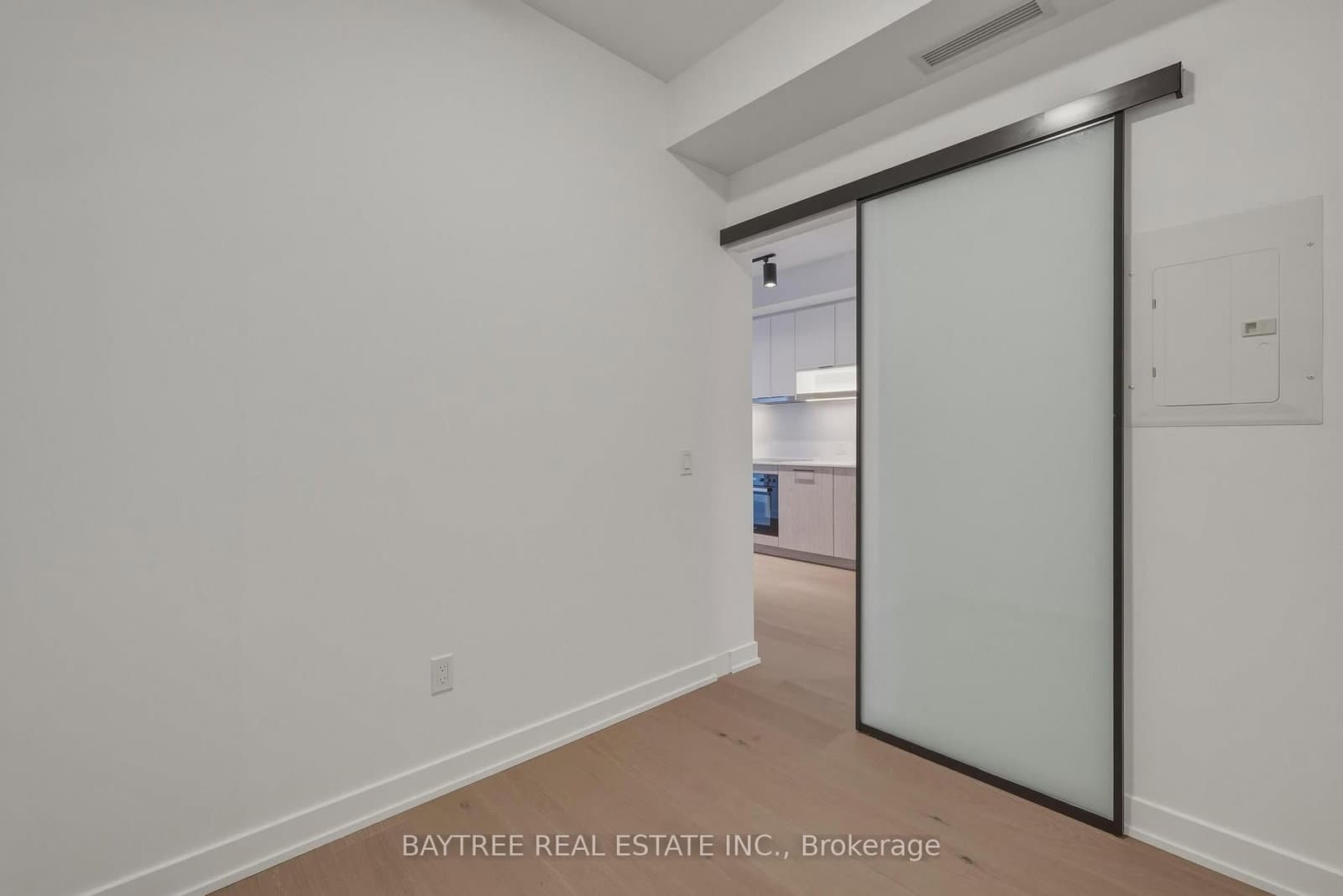 89 Montclair Avenue, Unit 1715 thumbnail 16
