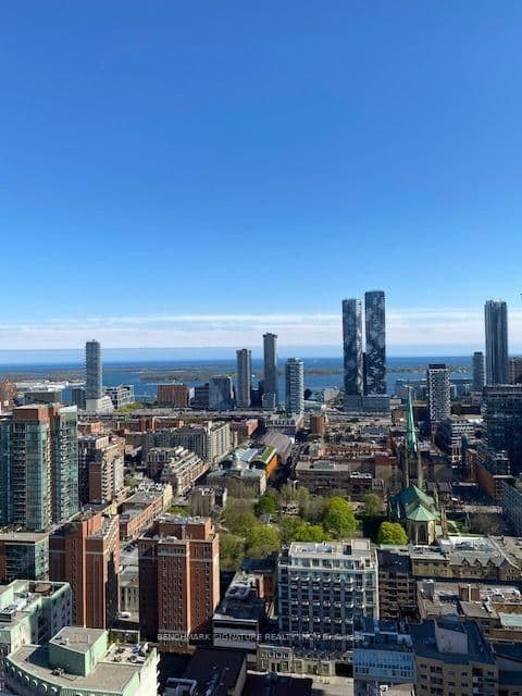 88 Queen Street E, Unit 3807 thumbnail 12