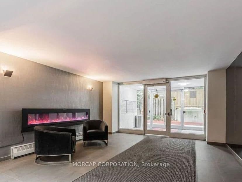 25 Bedford Road, Unit 601 thumbnail 2