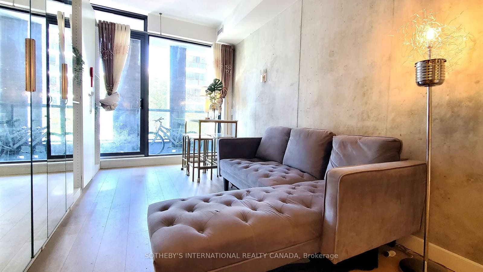 81 Wellesley Street E, Unit 305-Den thumbnail 13