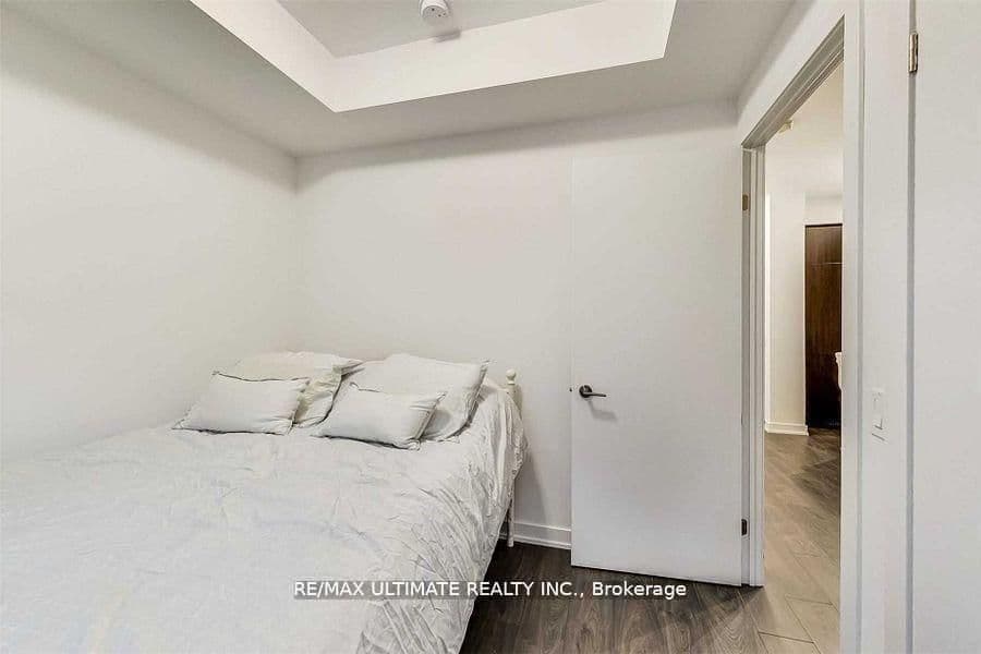 38 Iannuzzi Street, Unit 541 thumbnail 7