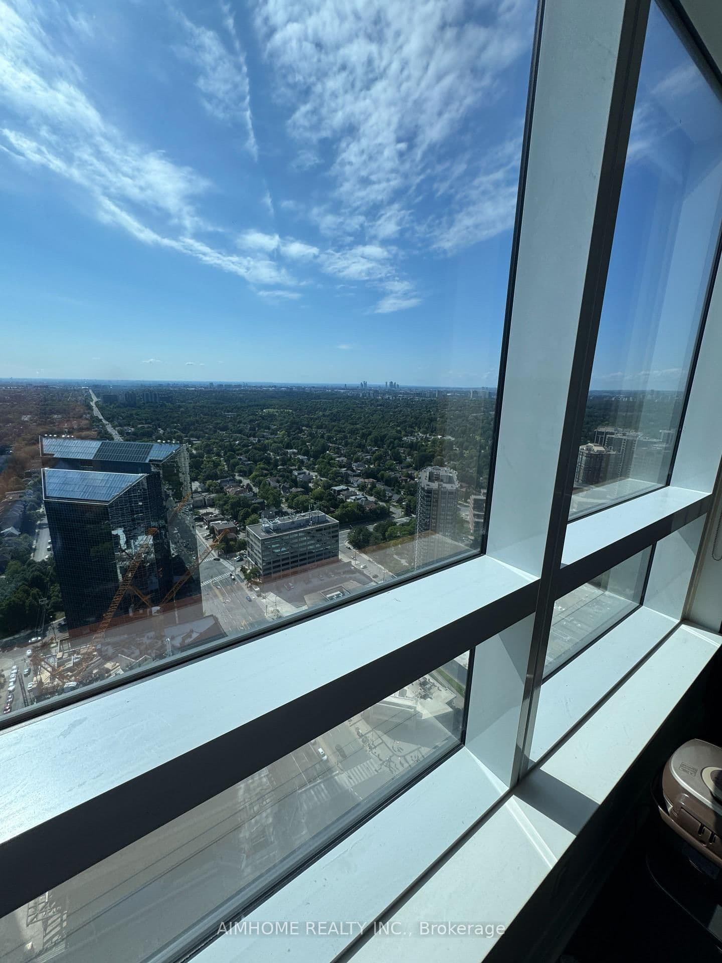 5 Sheppard Avenue E, Unit 3917 thumbnail 12