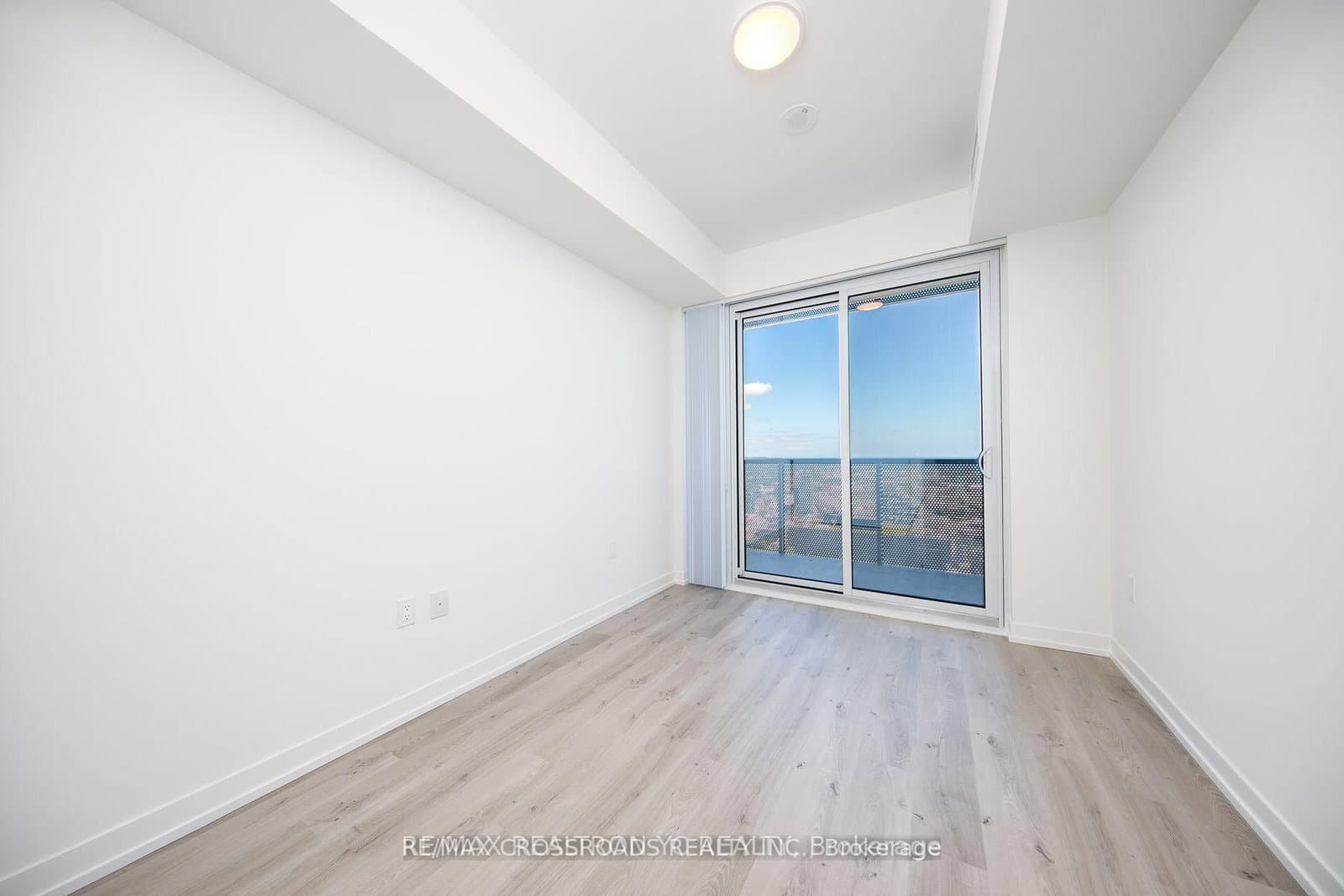 138 Downes Street, Unit 5306 thumbnail 12