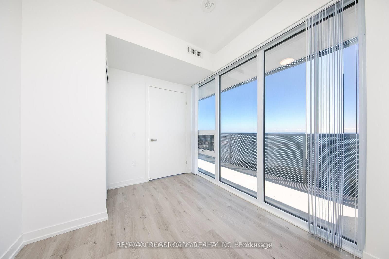 138 Downes Street, Unit 5306 thumbnail 19