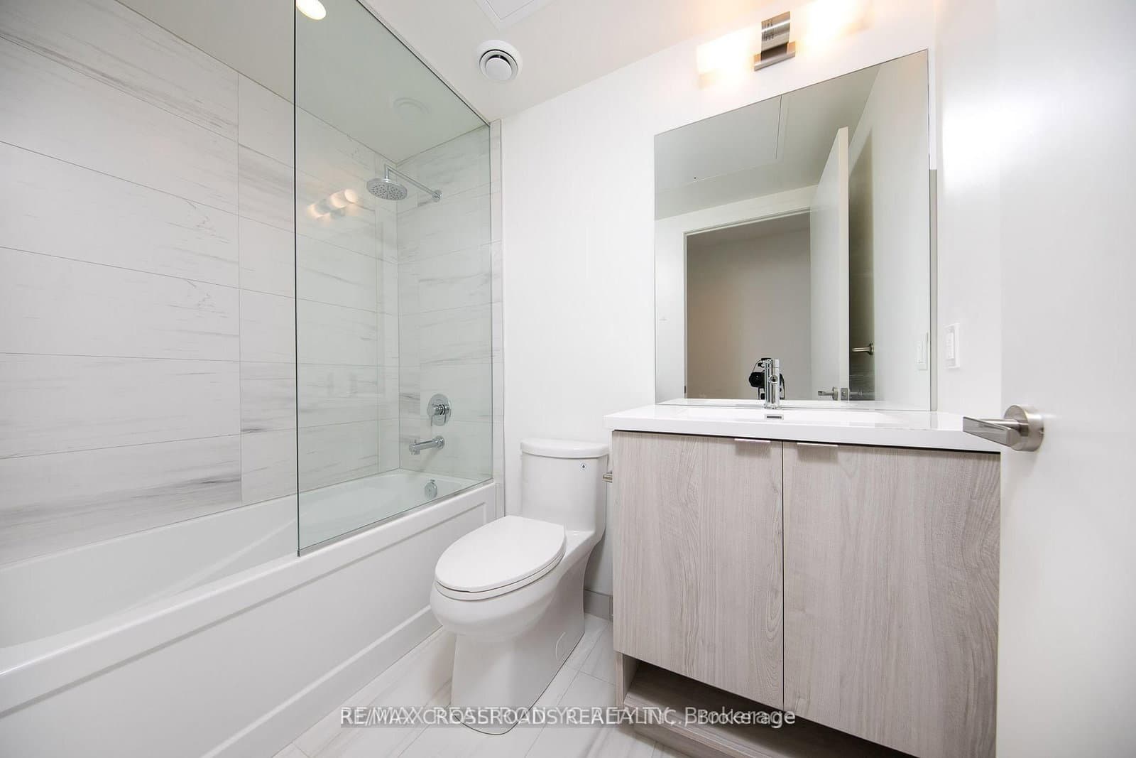138 Downes Street, Unit 5306 thumbnail 20