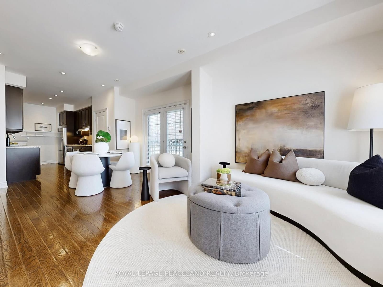 82 Hargrave Lane - Image 1