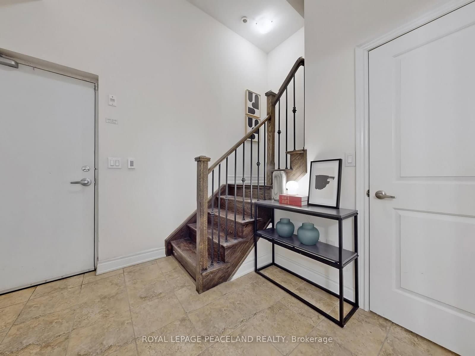 82 Hargrave Lane thumbnail 25