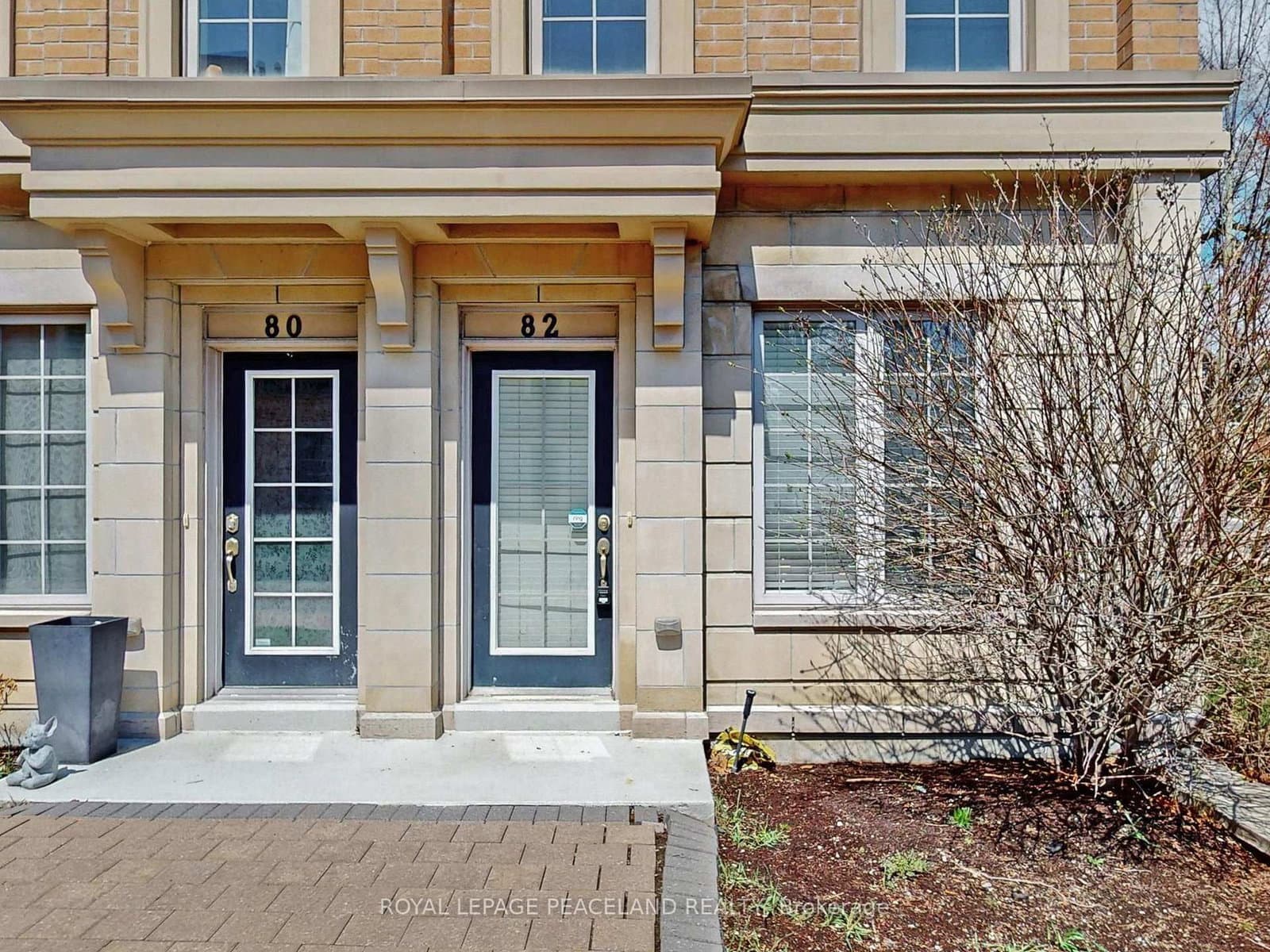 82 Hargrave Lane thumbnail 3