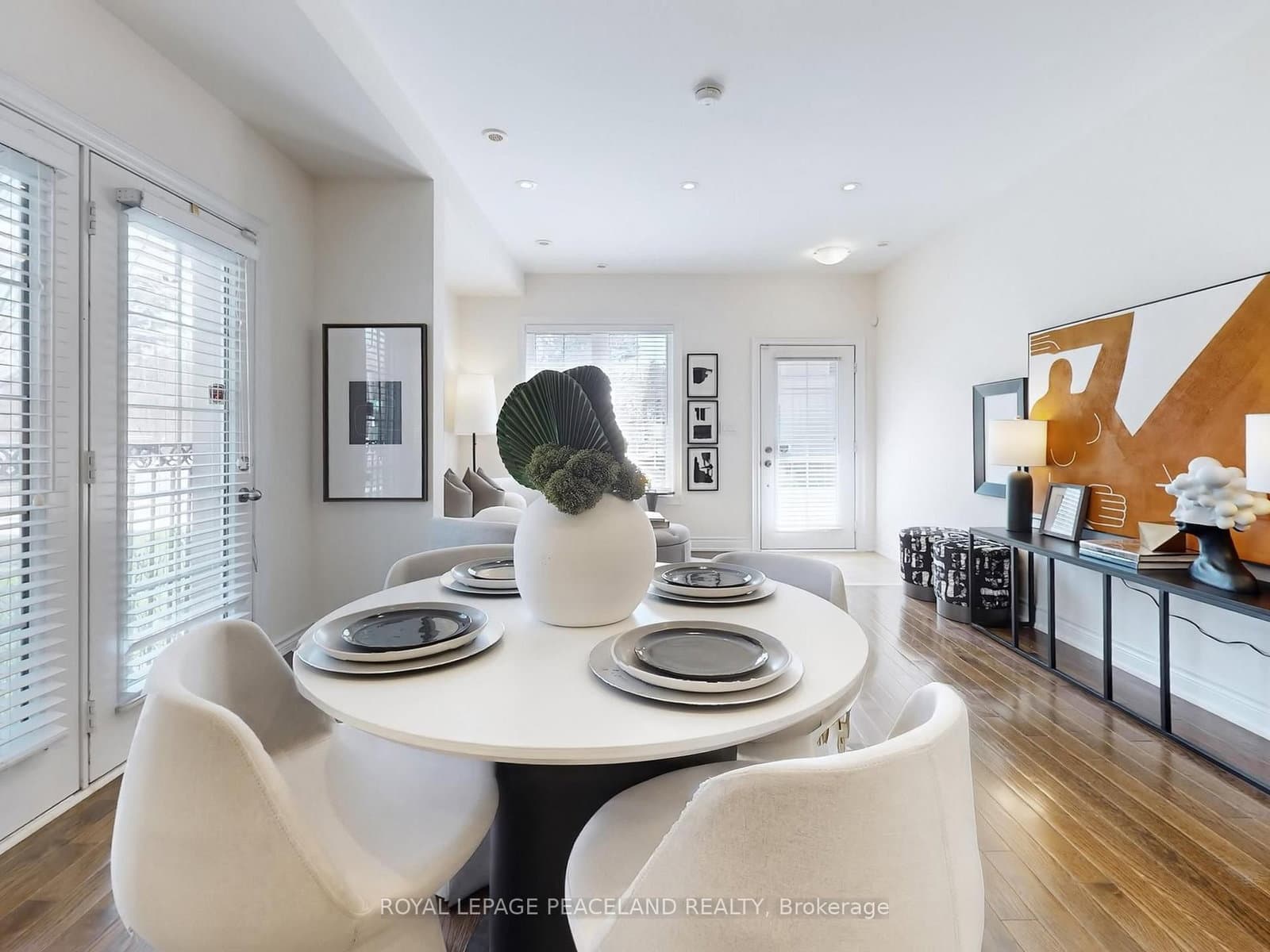 82 Hargrave Lane thumbnail 8