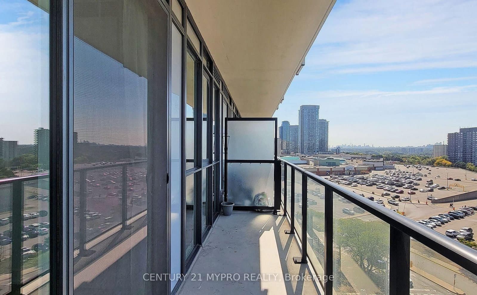 128 Fairview Mall Drive, Unit 904 thumbnail 18