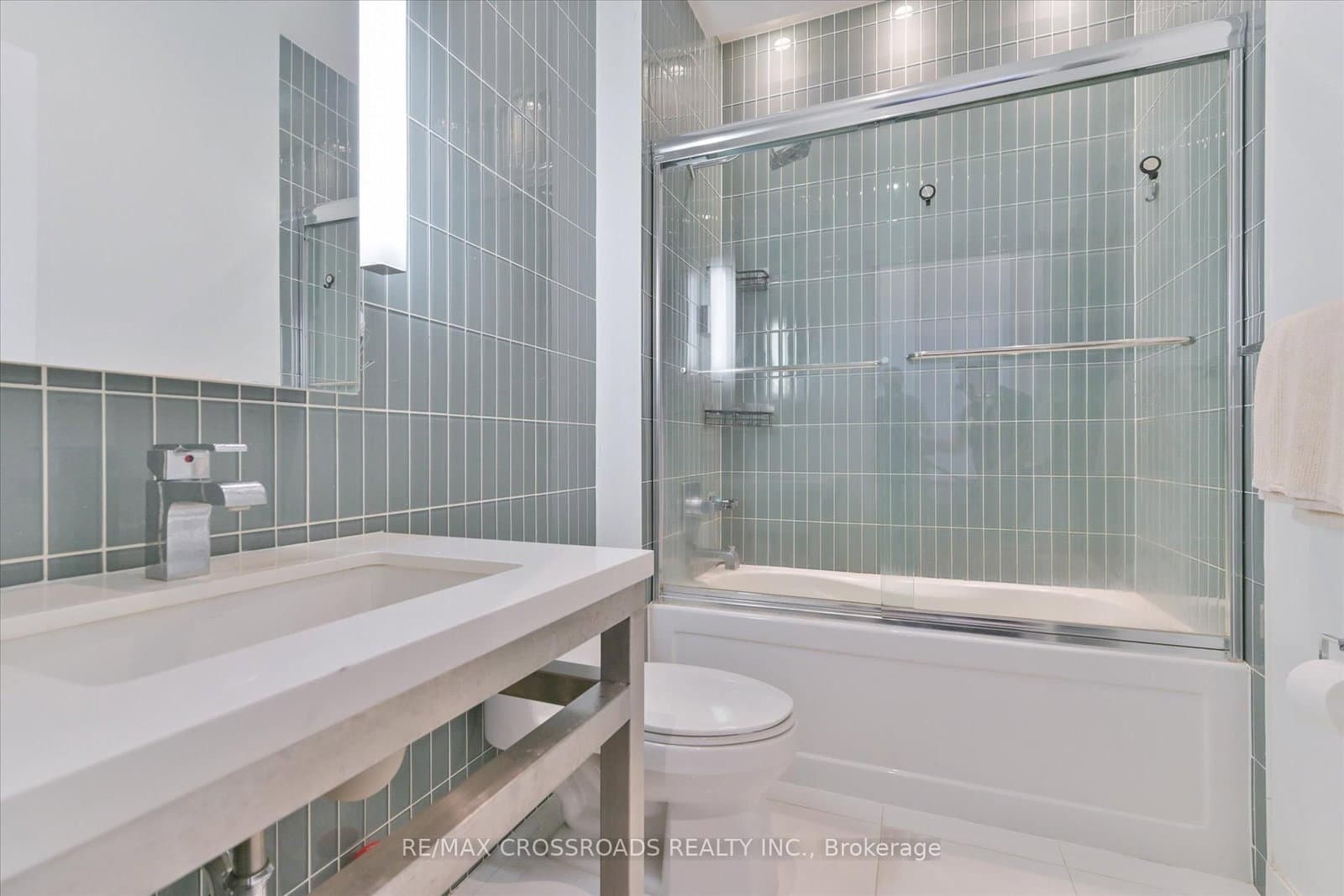 80 John Street, Unit 4103 thumbnail 16