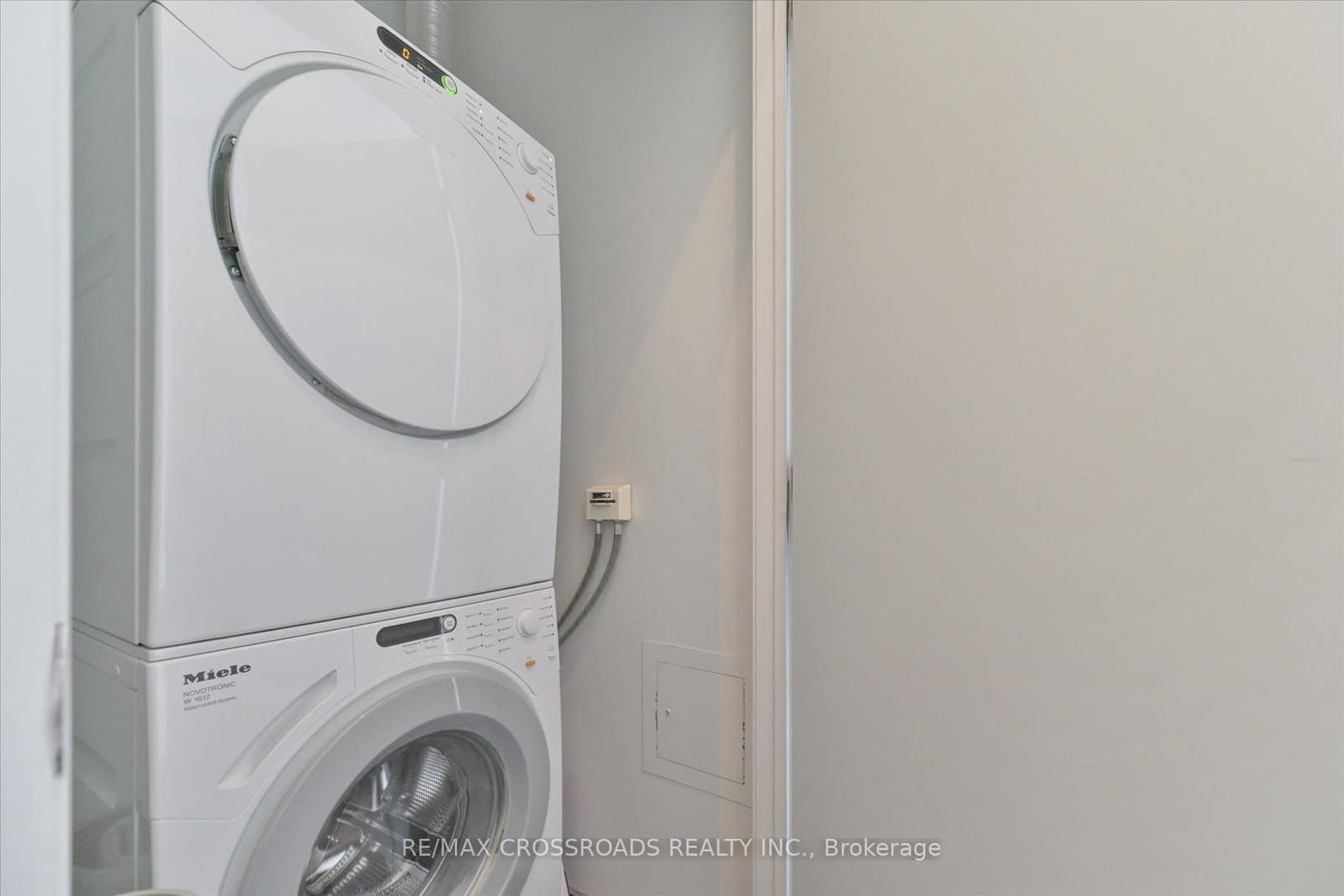 80 John Street, Unit 4103 thumbnail 17