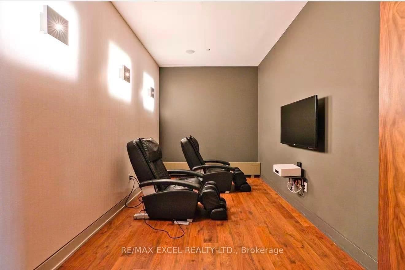 75 Queens Wharf Road, Unit 1915 thumbnail 23