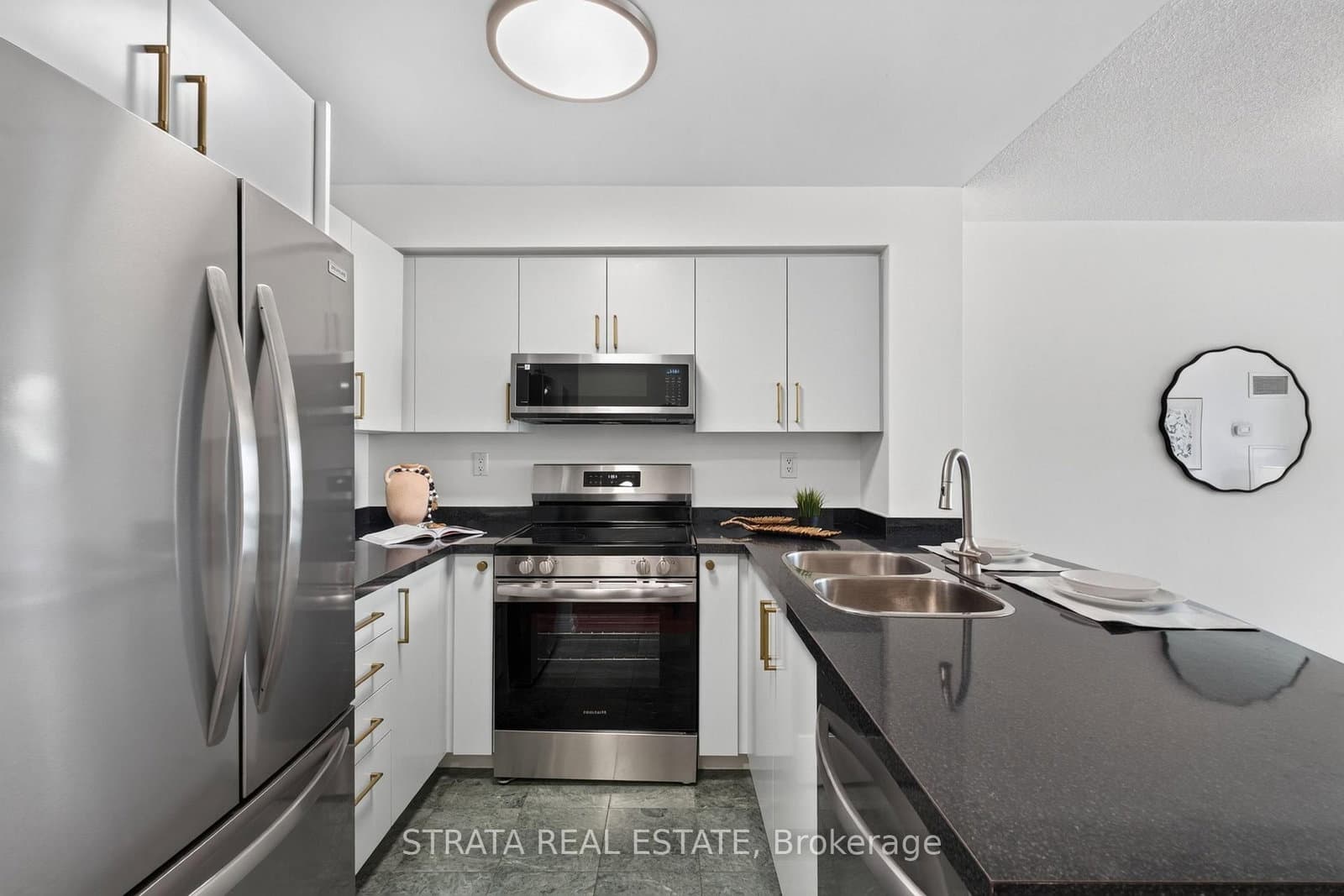 109 Front Street E, Unit 814 thumbnail 13