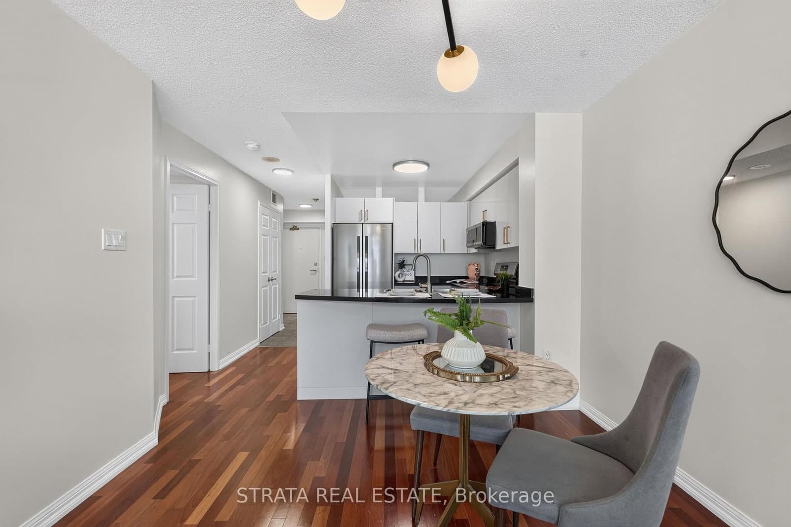 109 Front Street E, Unit 814 thumbnail 18
