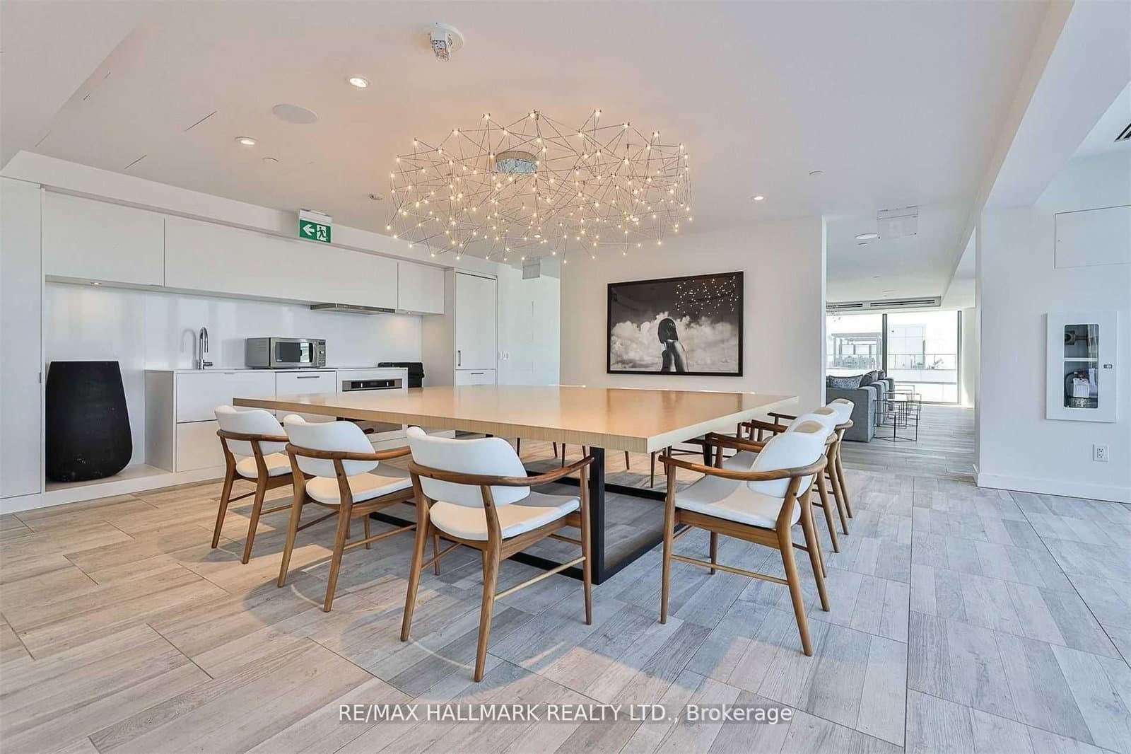 5 Soudan Avenue, Unit 606 thumbnail 36