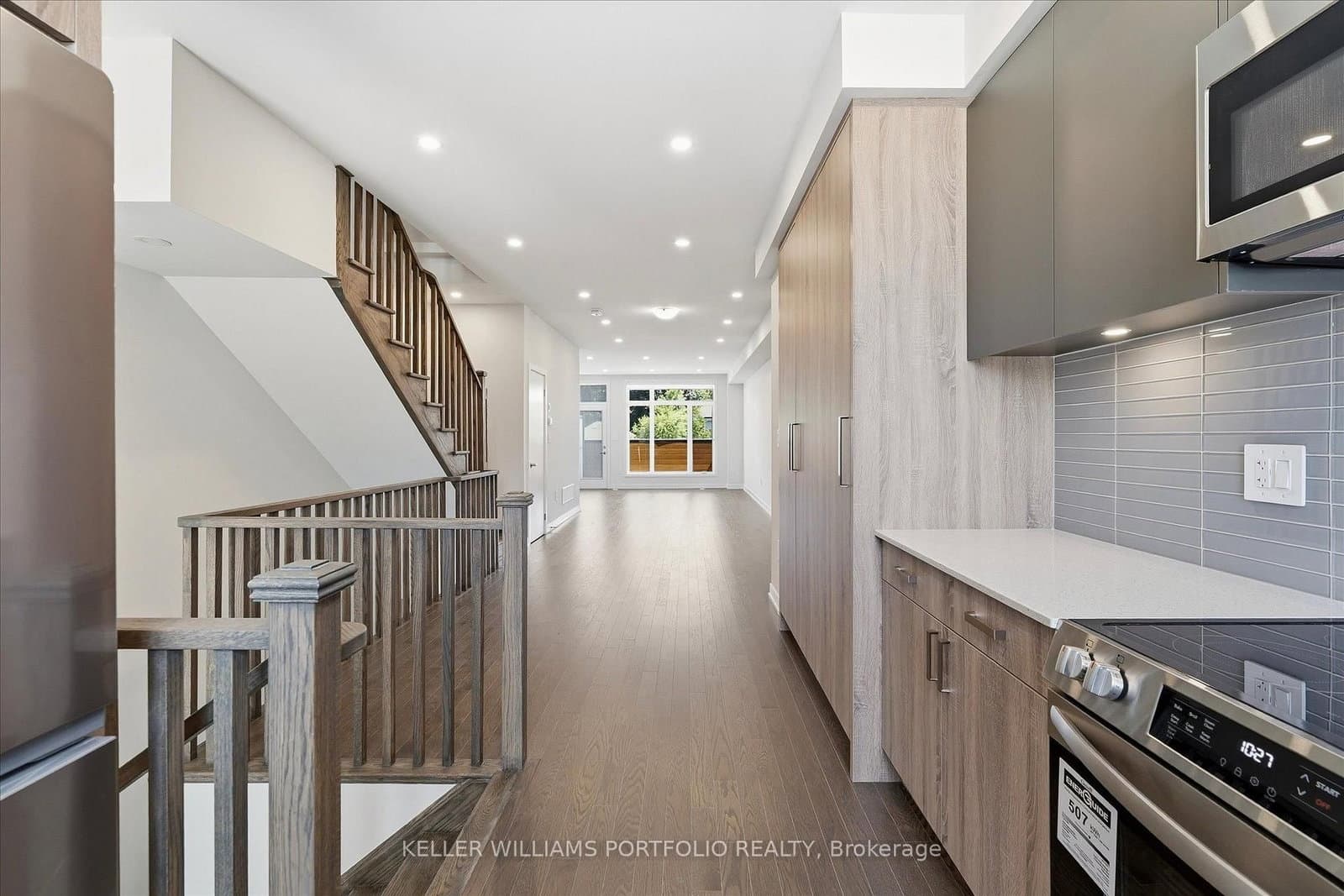 372 Lawrence Heights Way thumbnail 14
