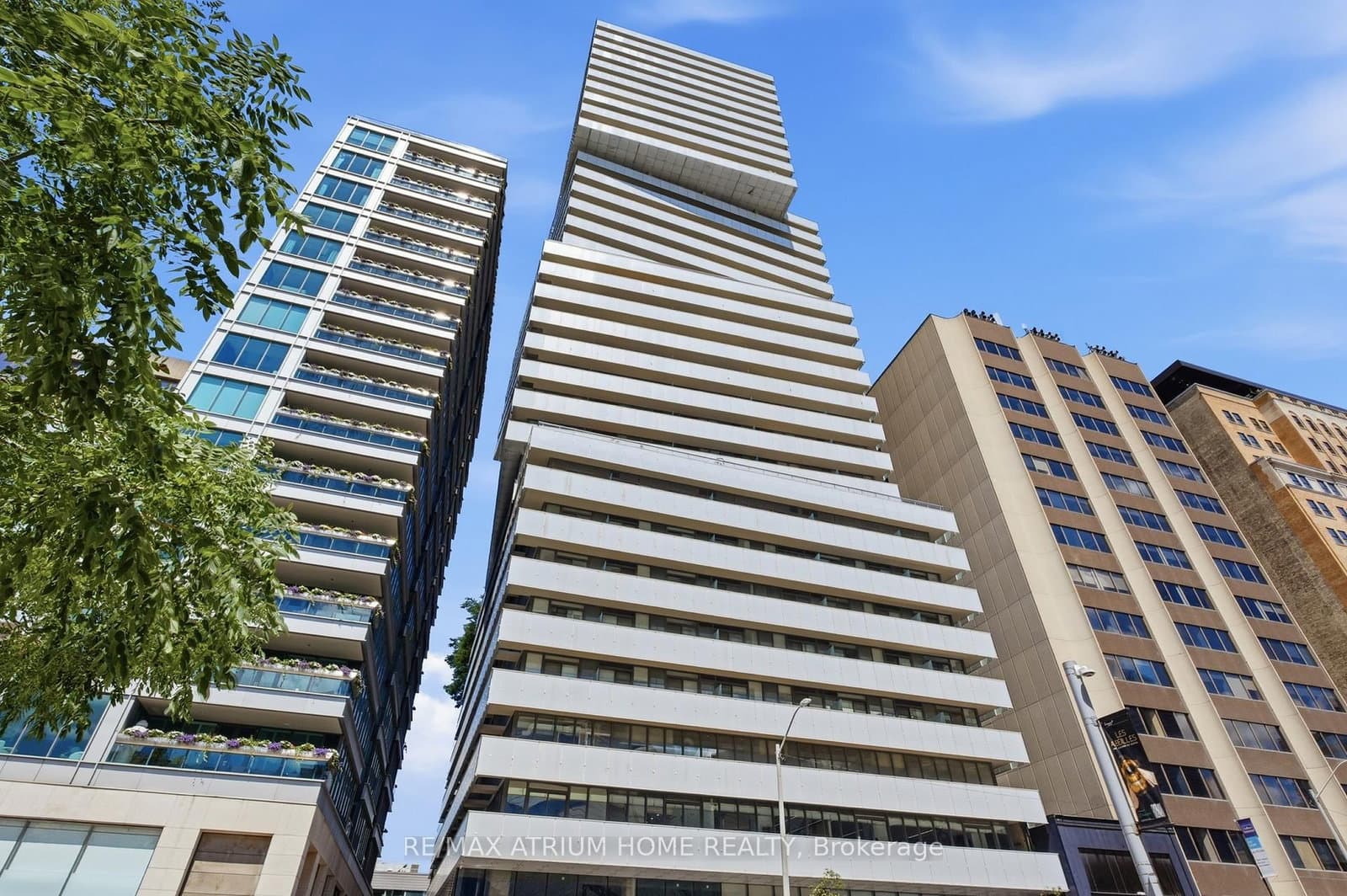 200 Bloor Street W, Unit 3103 thumbnail 3