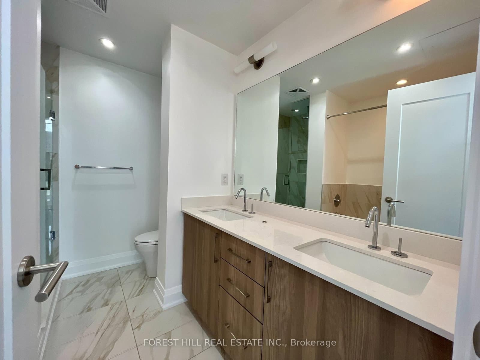 88 Cumberland Avenue, Unit 1802 thumbnail 12