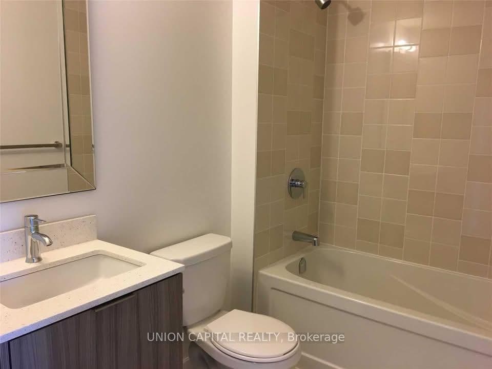 52 Forest Manor Road, Unit 201 thumbnail 7