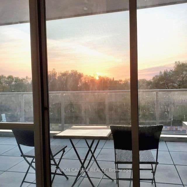 52 Forest Manor Road, Unit 201 thumbnail 9