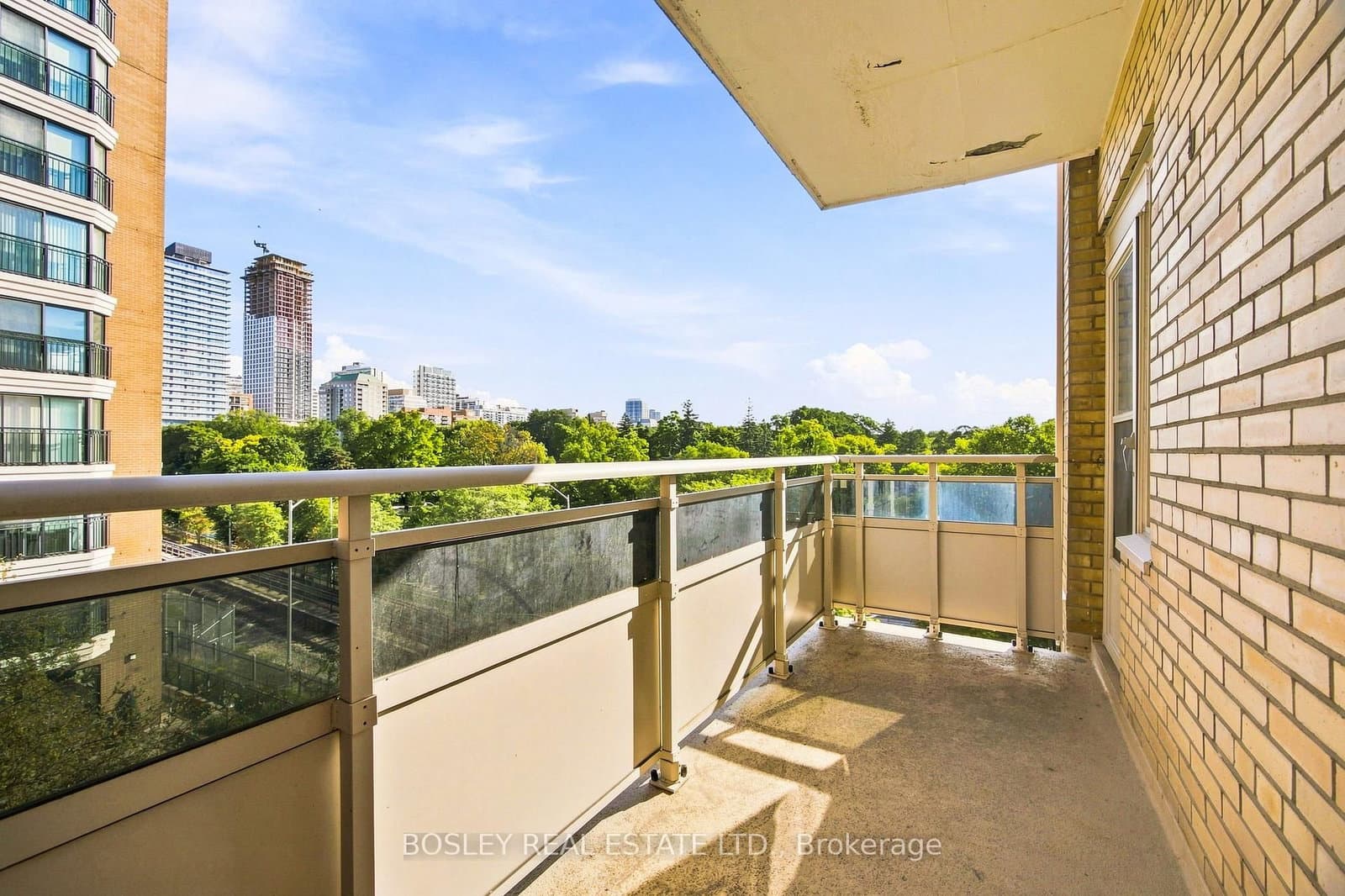 85 Lawton Boulevard, Unit 310 thumbnail 20