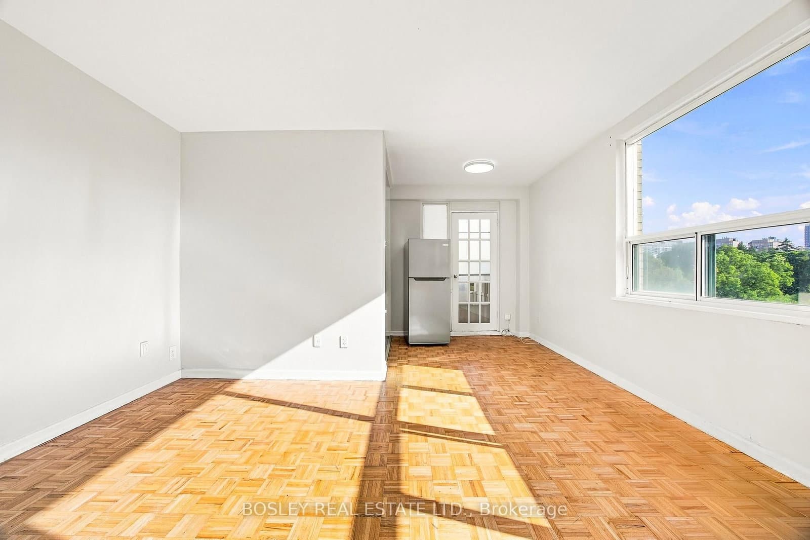 85 Lawton Boulevard, Unit 310 thumbnail 3