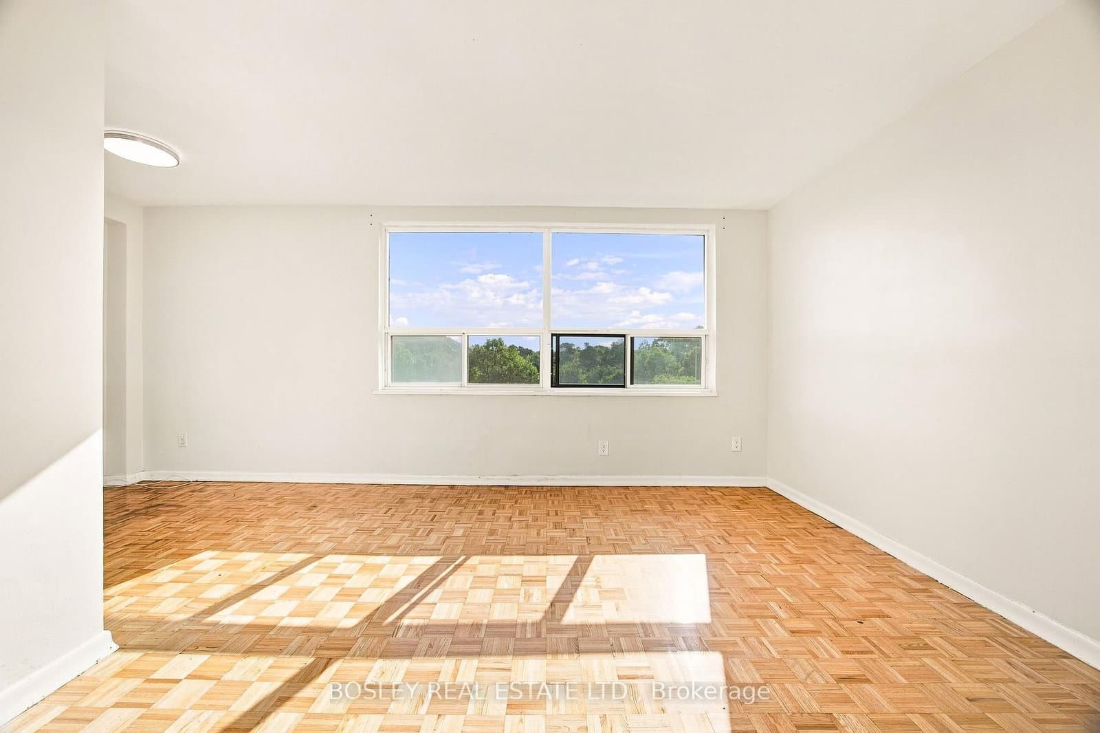 85 Lawton Boulevard, Unit 310 thumbnail 8