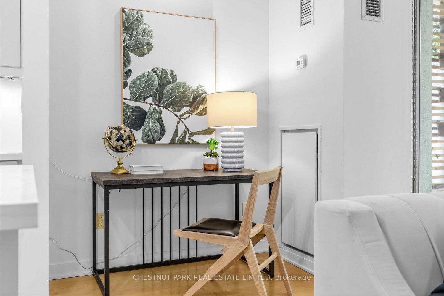 160 Baldwin Street, Unit 409 thumbnail 23