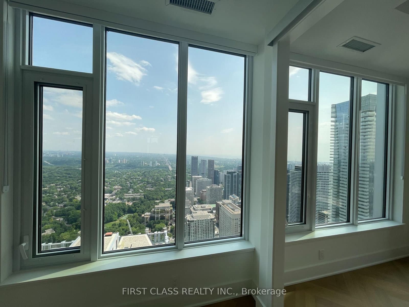 11 Yorkville Avenue, Unit 6307 thumbnail 9