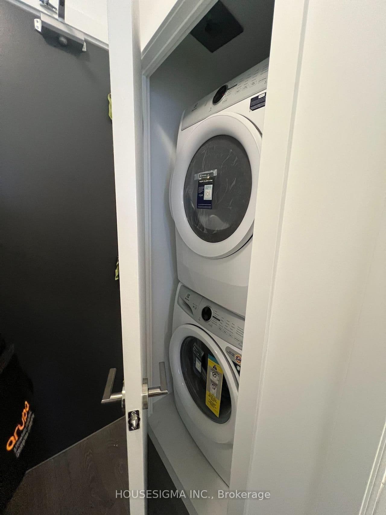 7 Golden Lion Heights, Unit N540 thumbnail 4