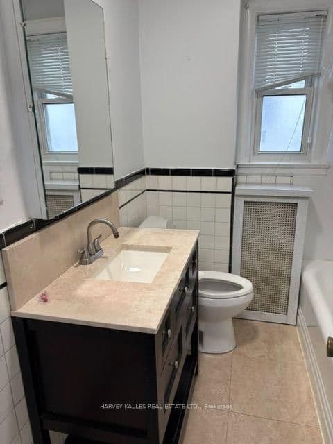 1661 Bathurst Street, Unit 1 thumbnail 19