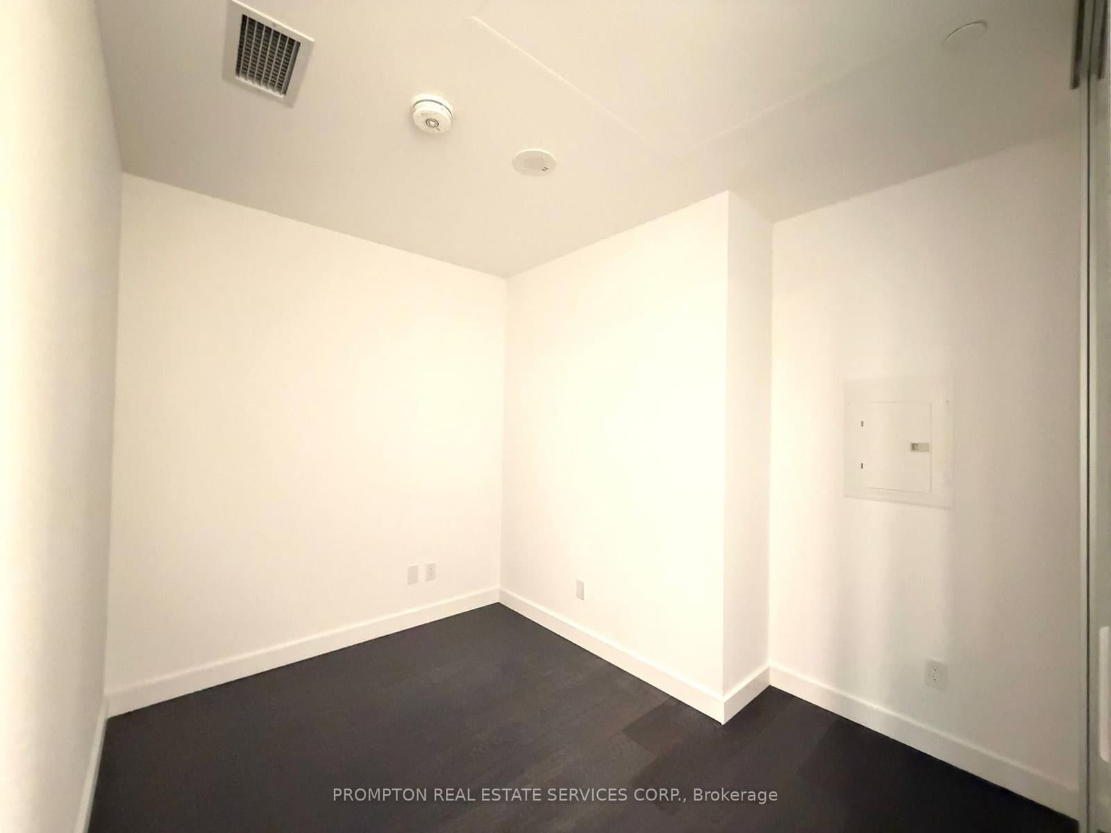 68 Esther Shiner Boulevard, Unit 745 thumbnail 18