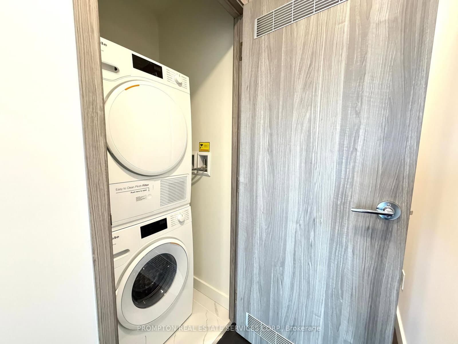68 Esther Shiner Boulevard, Unit 745 thumbnail 20