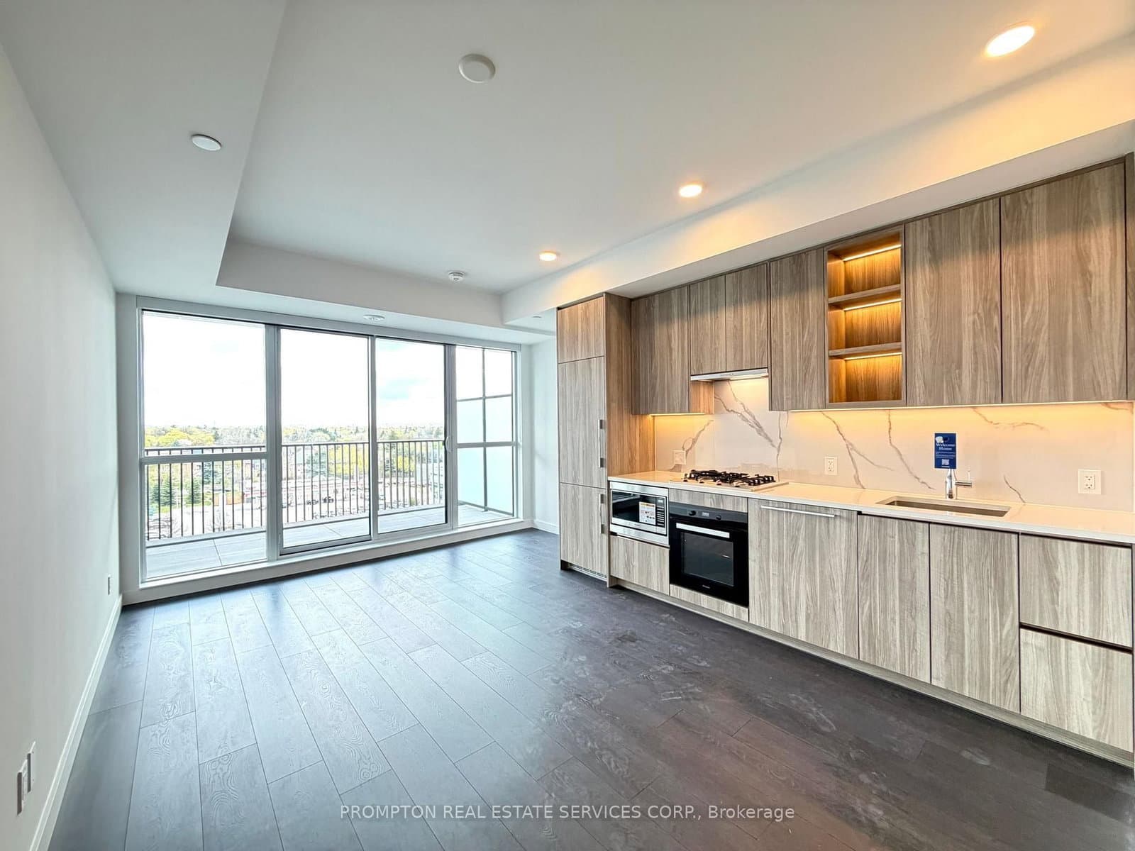68 Esther Shiner Boulevard, Unit 745 thumbnail 4