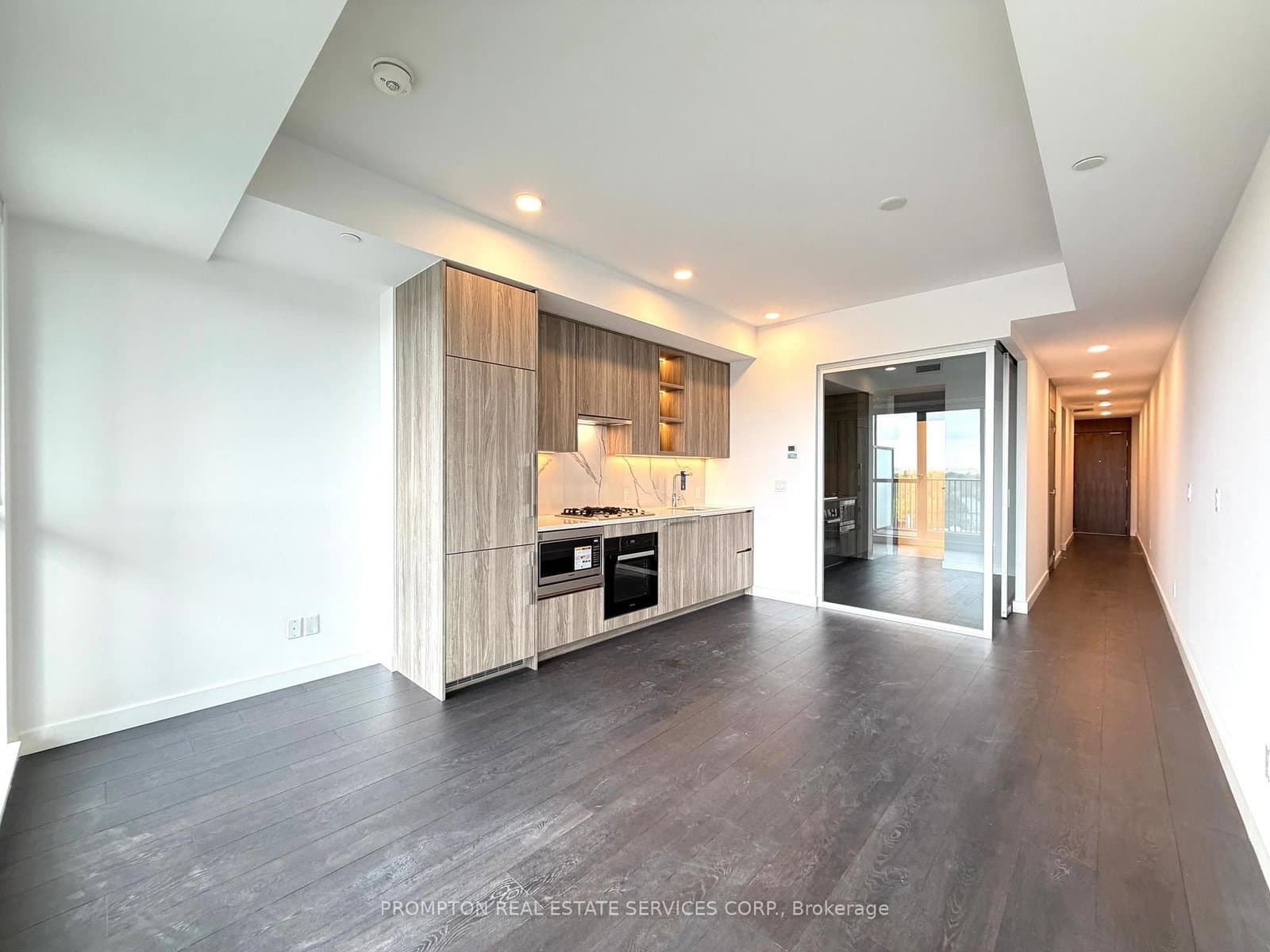 68 Esther Shiner Boulevard, Unit 745 thumbnail 5