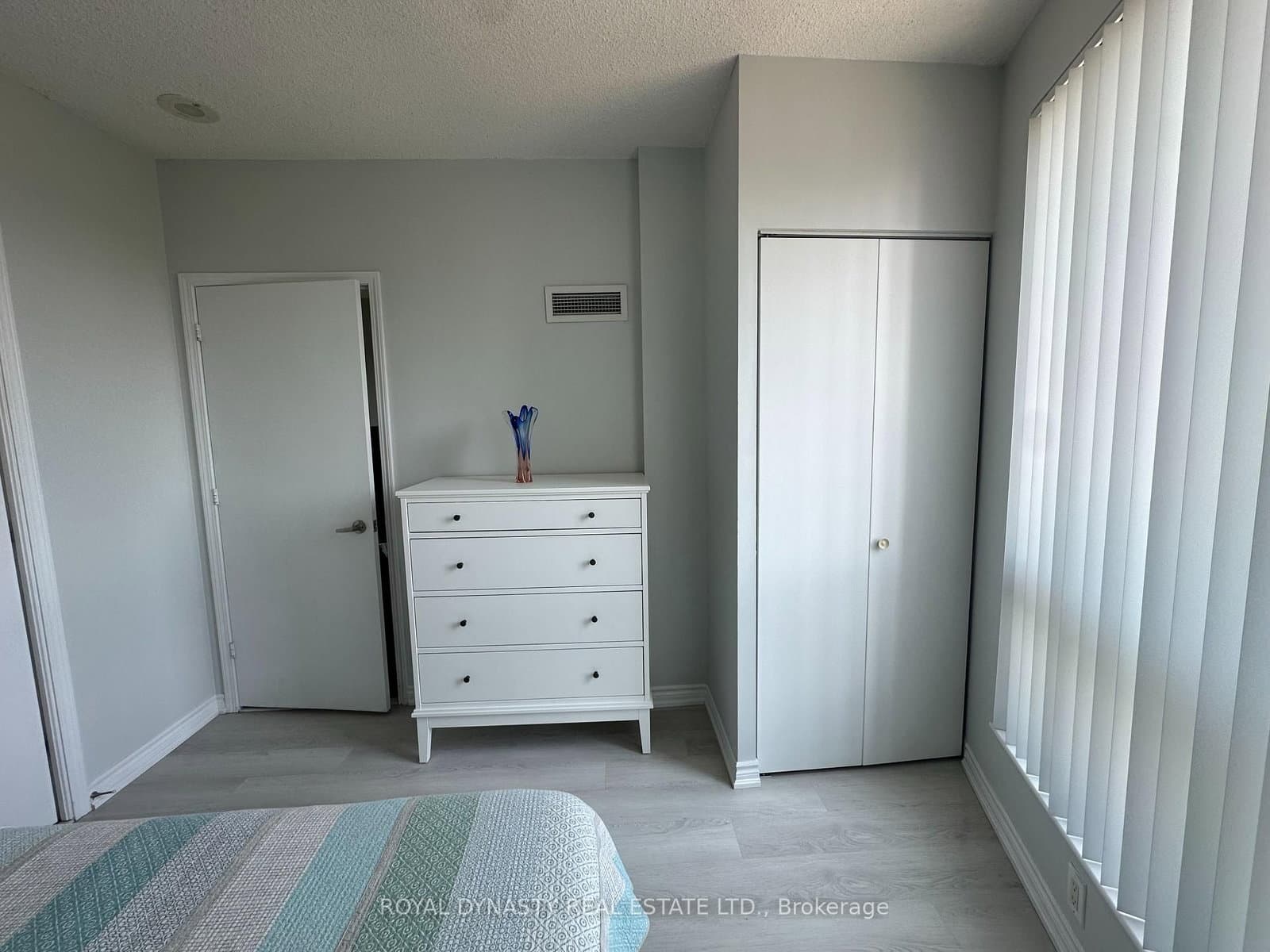 60 Byng Avenue, Unit 409 thumbnail 12