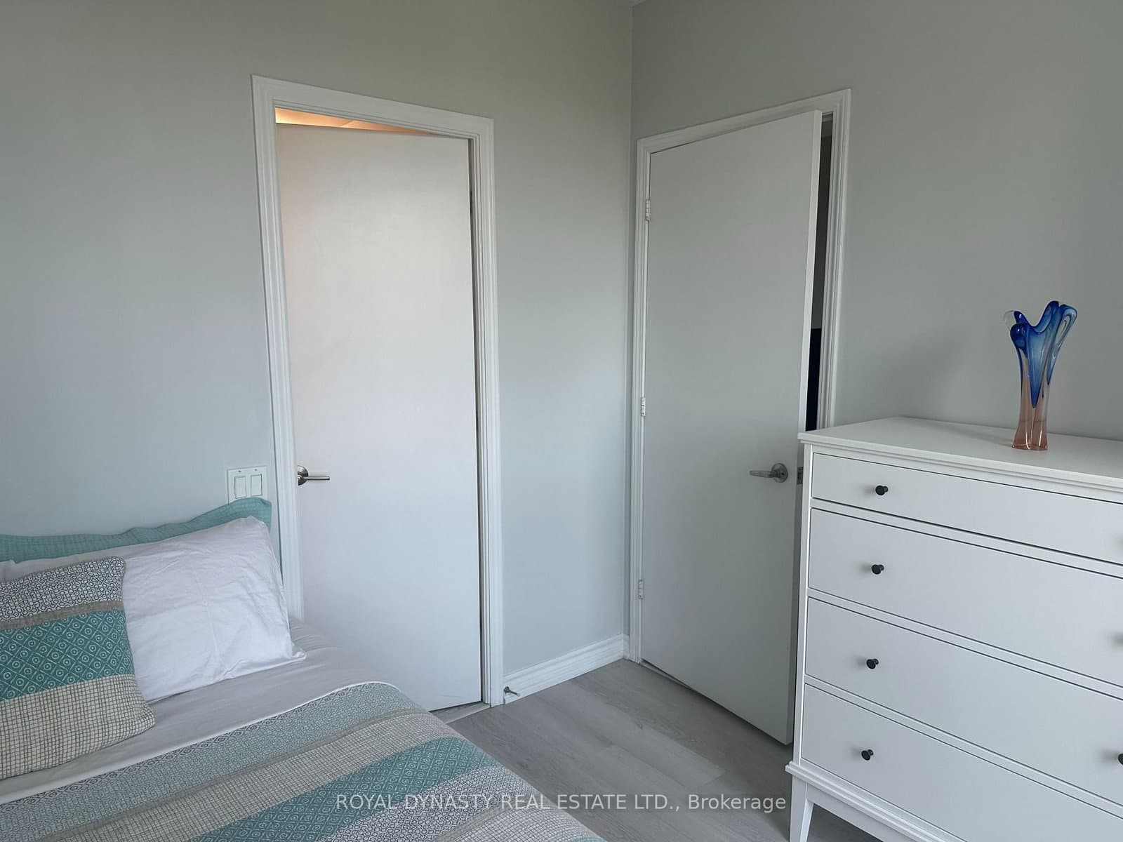 60 Byng Avenue, Unit 409 thumbnail 14