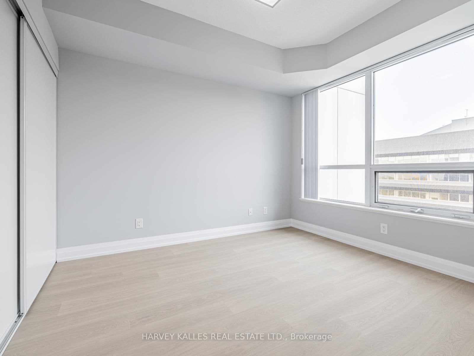5 Sheppard Avenue E, Unit 2121 thumbnail 14