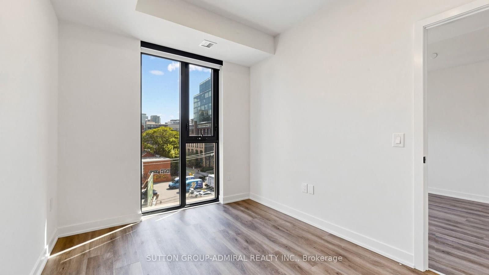 123 Portland Street, Unit 409 thumbnail 11