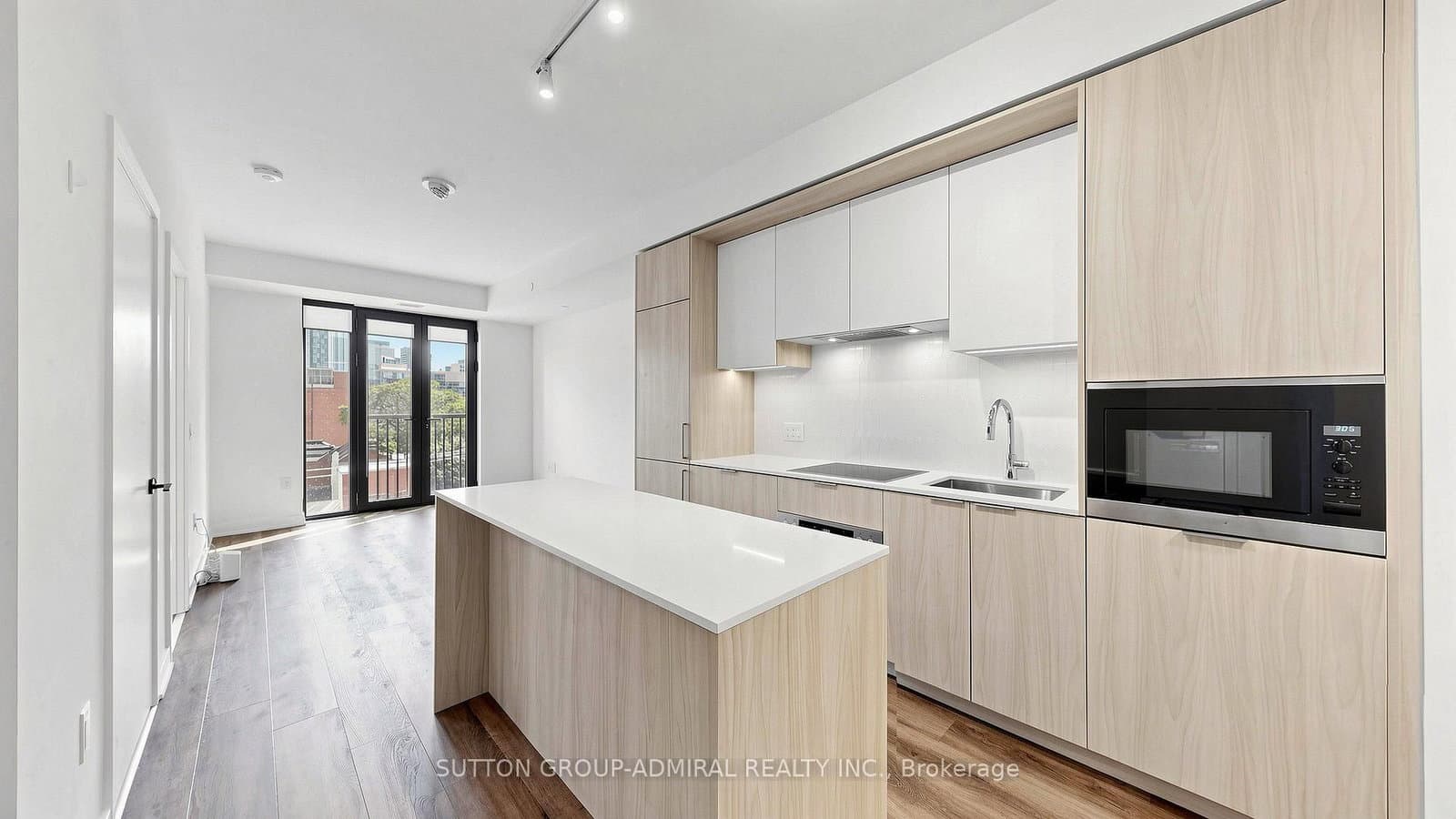 123 Portland Street, Unit 409 thumbnail 2