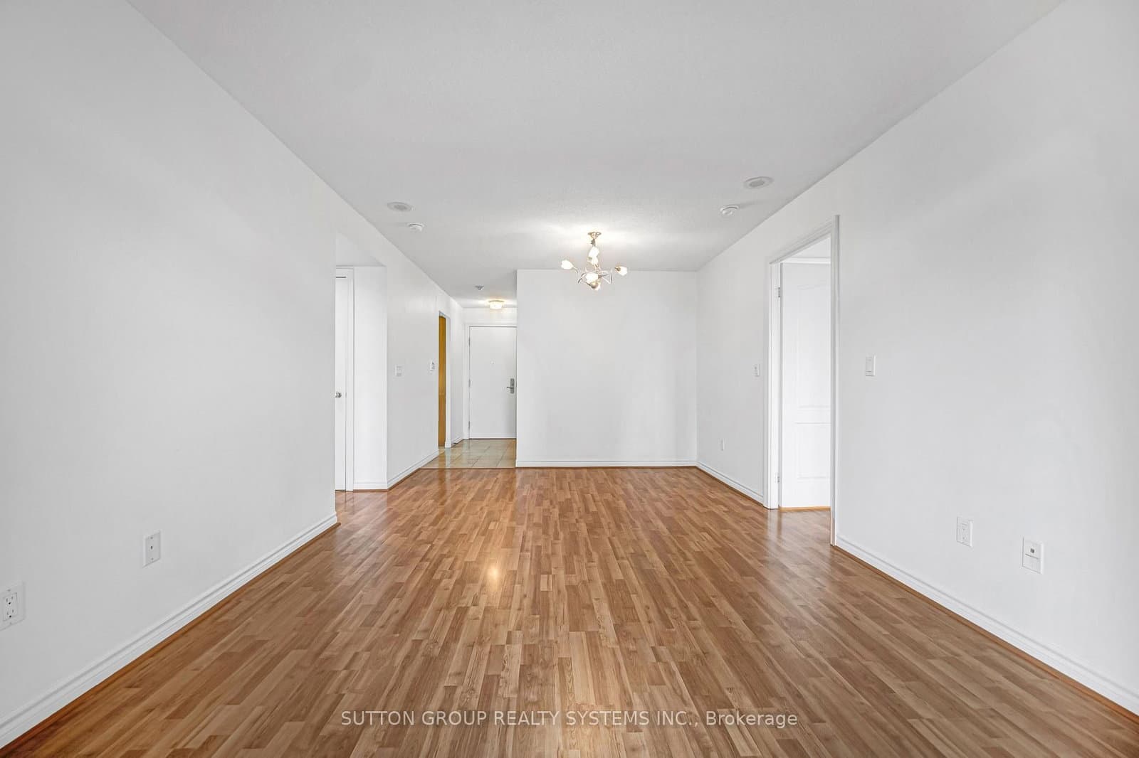 18 Sommerset Way, Unit 2007 thumbnail 10