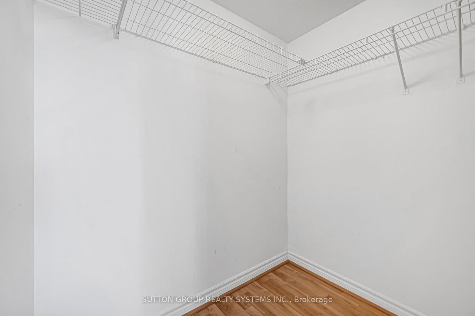 18 Sommerset Way, Unit 2007 thumbnail 18