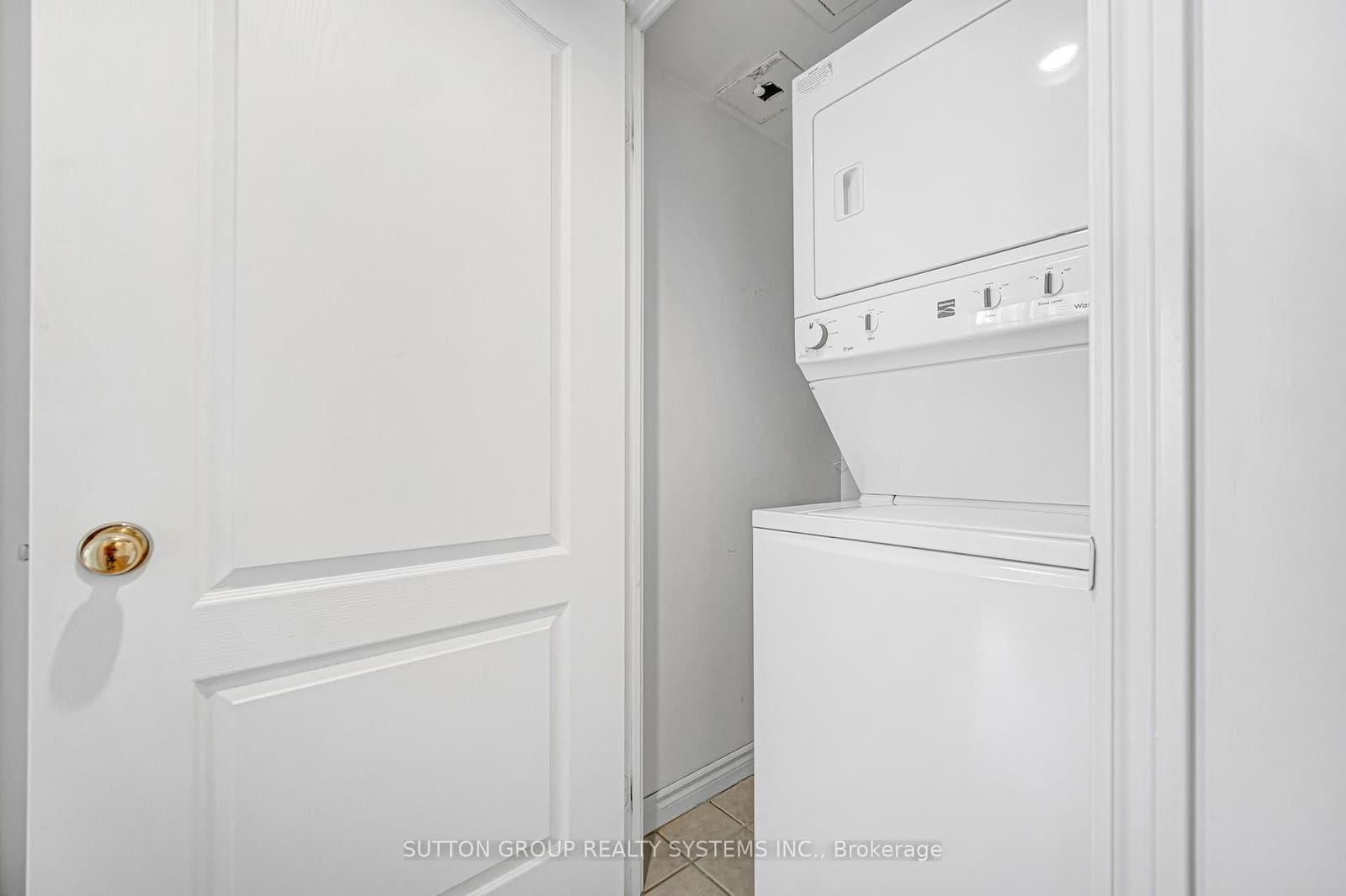 18 Sommerset Way, Unit 2007 thumbnail 26