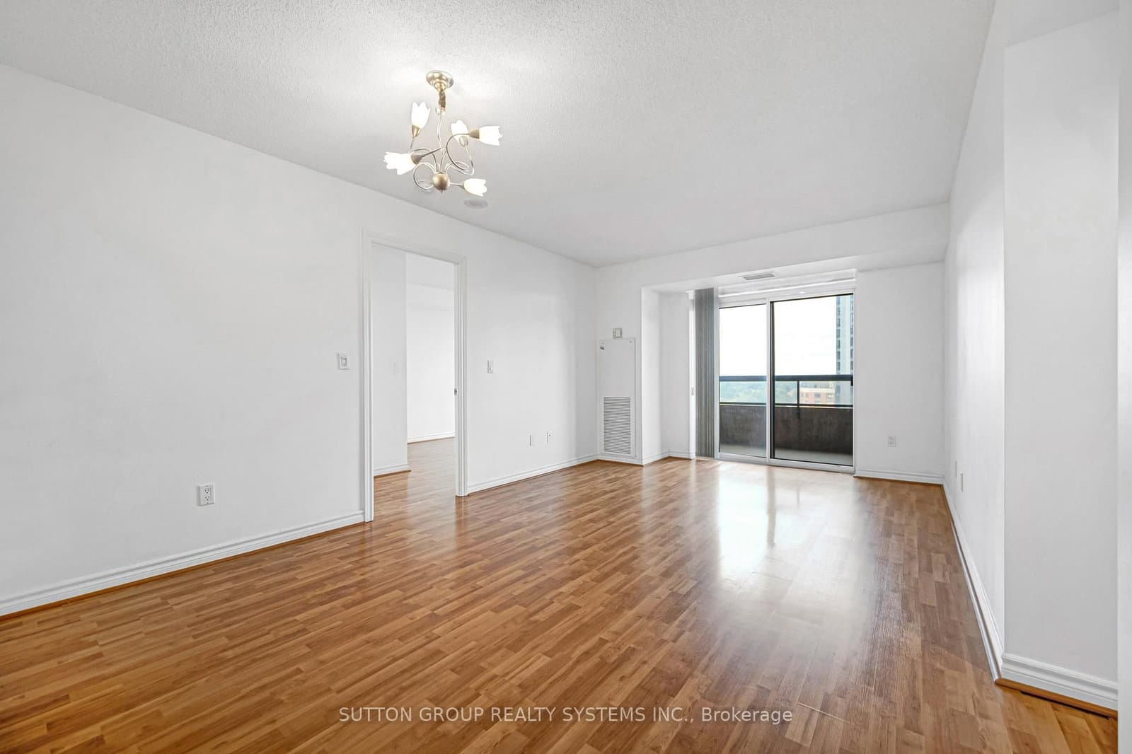 18 Sommerset Way, Unit 2007 thumbnail 7